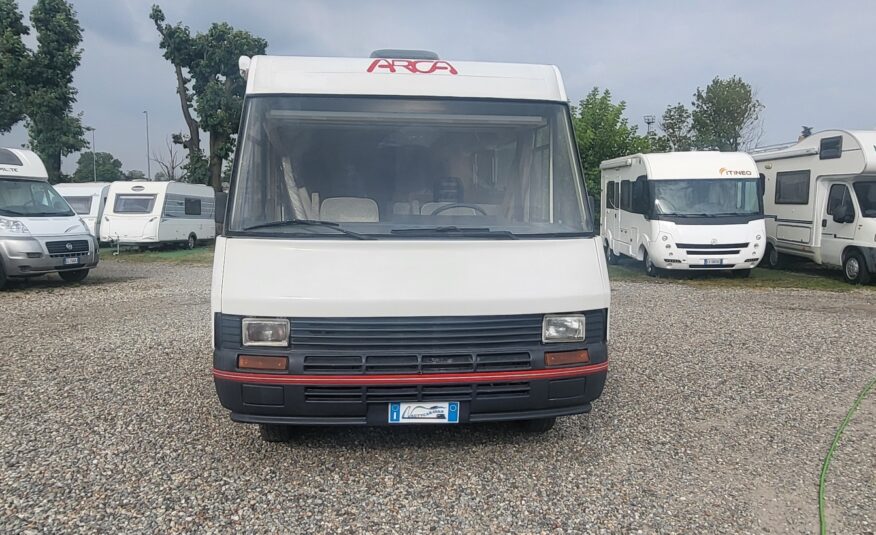 Arca Europa Motorhome molto bello soli Km 84000